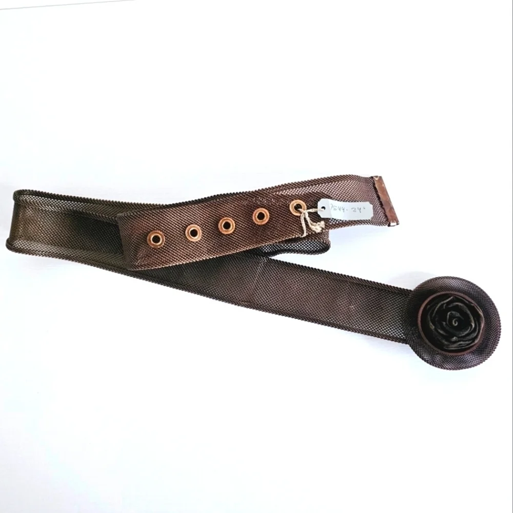 NWT Sara Canvender Meatalworks Handcrafted Bronze Flower Women's Belt Size 34